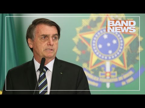 CPI aprova convocação de advogada de Bolsonaro