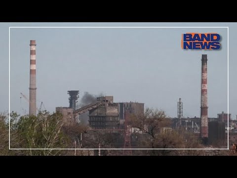 Novas explosões atingem usina de Azovstal