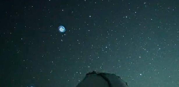 Espiral azul misteriosa aparece no céu ho Havaí; o que é? Veja vídeo