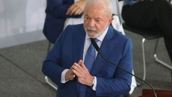 Lula e Zelenski devem conversar por telefone até o fim de fevereiro   Notícias   R7 Política