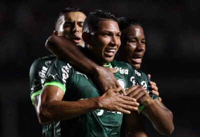 Palmeiras derrota Santos com facilidade no Morumbi