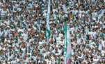 A torcida Alviverde lotou as arquibancadas do Allianz Parque para ver o Verdão em mais um jogo decisivo