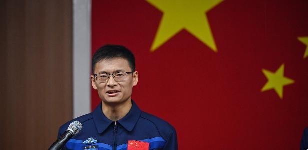 China enviará primeiro civil ao espaço e quer pisar na Lua até 2030
