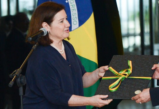 Lula nomeia primeira mulher para chefiar embaixada do Brasil nos EUA